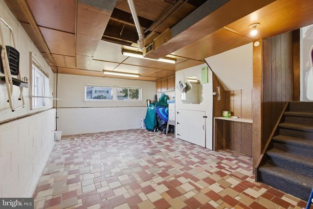 3 MATTHEWS RD, Newark, DE 19713