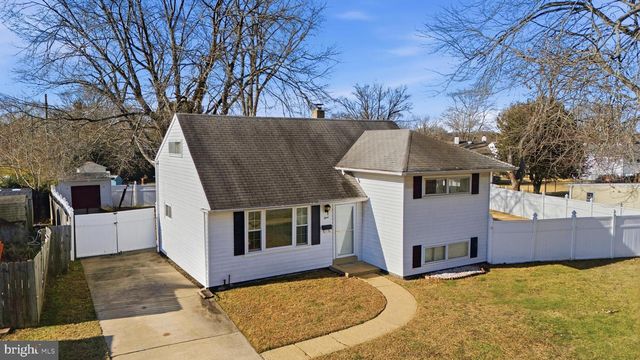 3 MATTHEWS RD, Newark, DE 19713