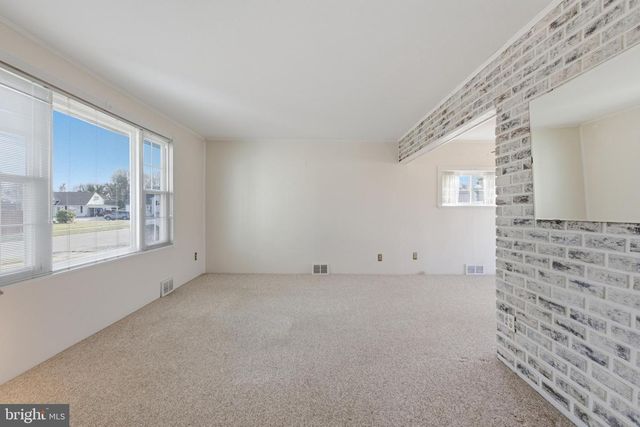 3 MATTHEWS RD, Newark, DE 19713