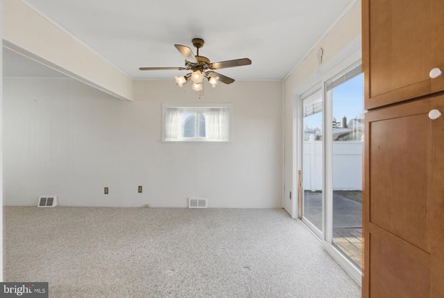 3 MATTHEWS RD, Newark, DE 19713