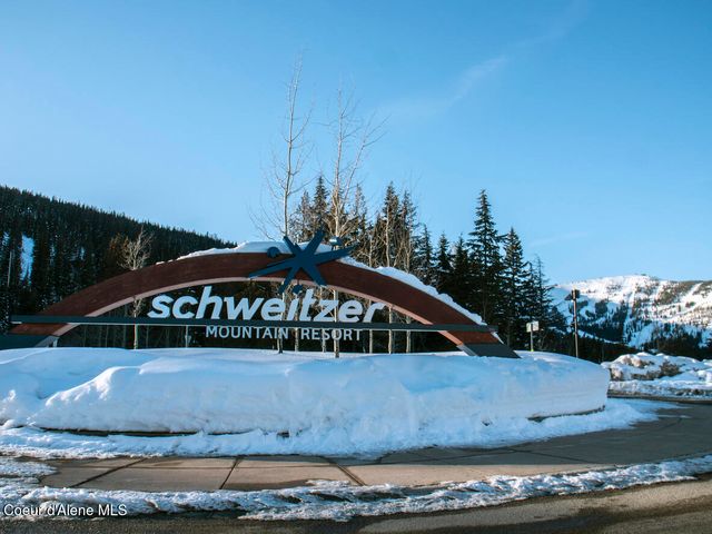 610 MOSCOW ST, Sandpoint, ID 83864