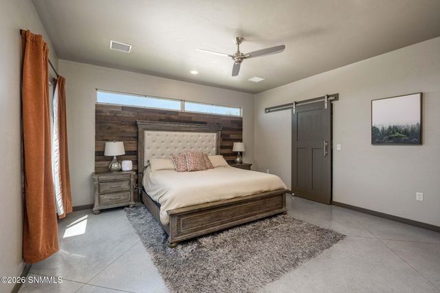 5648 Via Estrella, Las Cruces, NM 88011