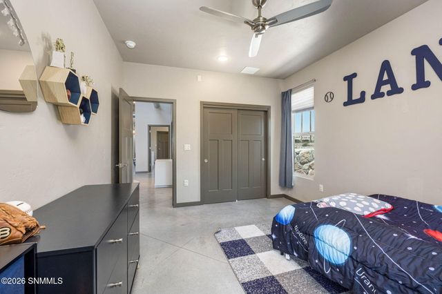 5648 Via Estrella, Las Cruces, NM 88011