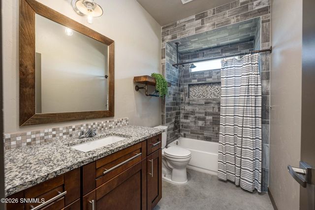 5648 Via Estrella, Las Cruces, NM 88011