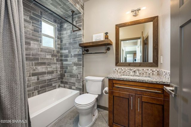 5648 Via Estrella, Las Cruces, NM 88011