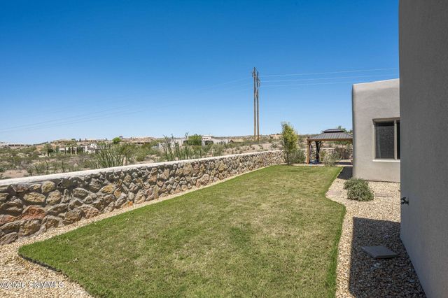 5648 Via Estrella, Las Cruces, NM 88011