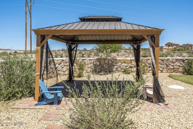 5648 Via Estrella, Las Cruces, NM 88011