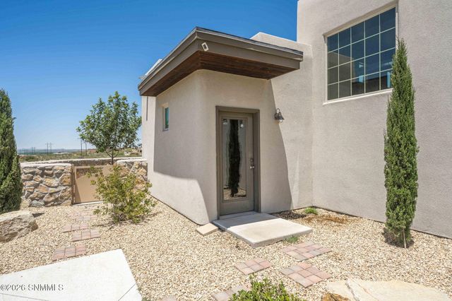 5648 Via Estrella, Las Cruces, NM 88011