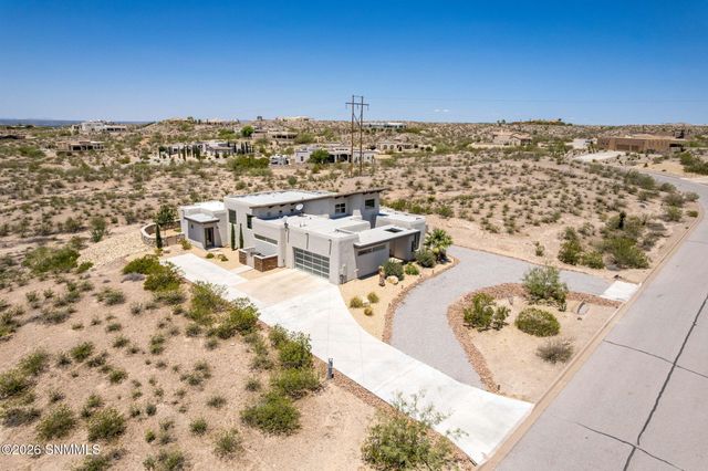 5648 Via Estrella, Las Cruces, NM 88011