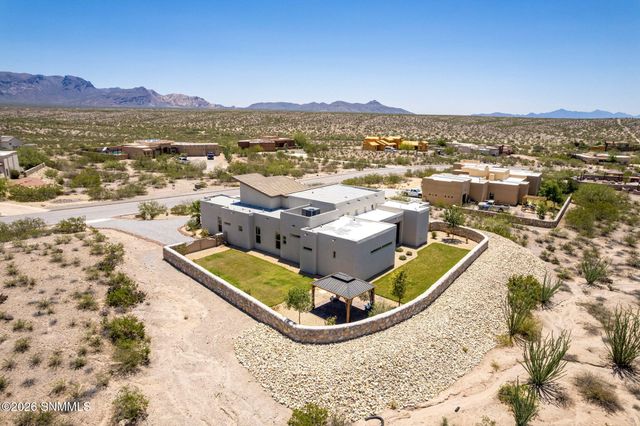 5648 Via Estrella, Las Cruces, NM 88011