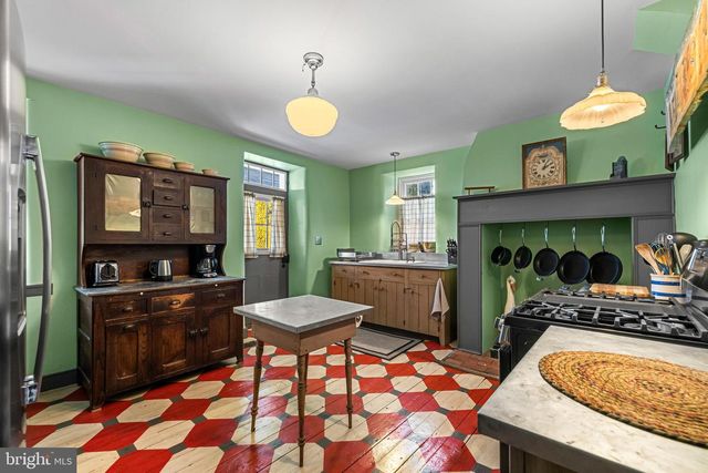 12040 BALTIMORE ST, Glen Rock, PA 17327