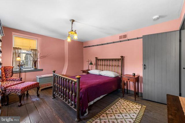 12040 BALTIMORE ST, Glen Rock, PA 17327