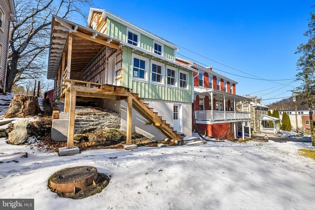 12040 BALTIMORE ST, Glen Rock, PA 17327