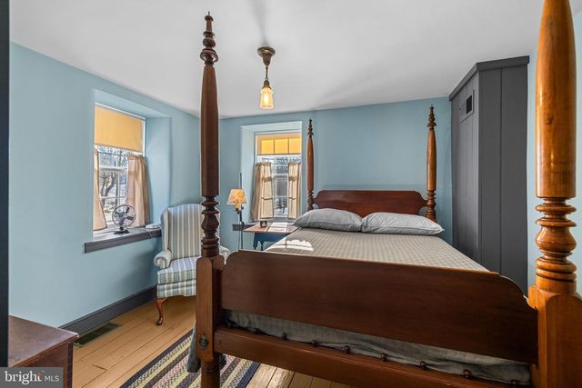 12040 BALTIMORE ST, Glen Rock, PA 17327