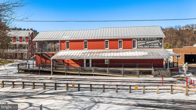 12040 BALTIMORE ST, Glen Rock, PA 17327