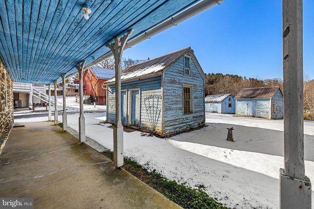 12040 BALTIMORE ST, Glen Rock, PA 17327