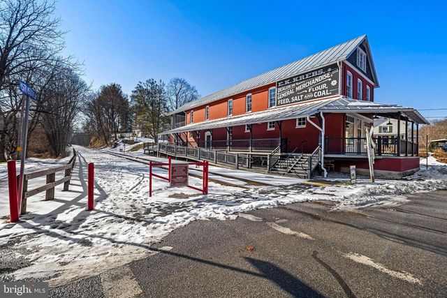 12040 BALTIMORE ST, Glen Rock, PA 17327
