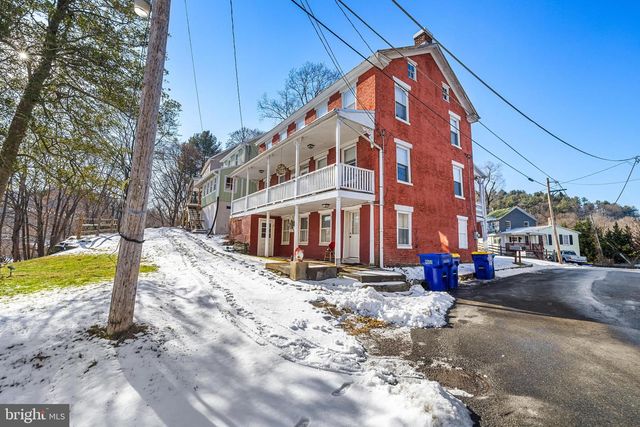 12040 BALTIMORE ST, Glen Rock, PA 17327