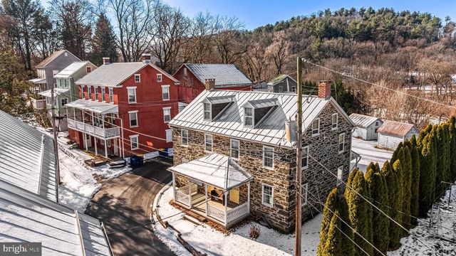 12040 BALTIMORE ST, Glen Rock, PA 17327