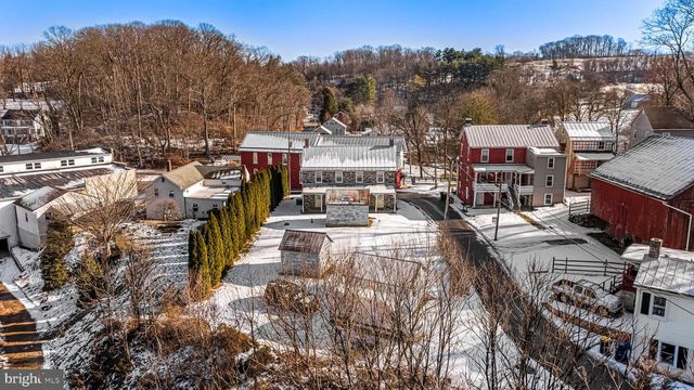 12040 BALTIMORE ST, Glen Rock, PA 17327