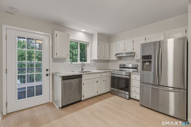 518 Bennetts Farm Road, Ridgefield, CT 06877