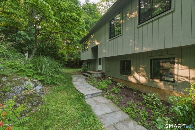 518 Bennetts Farm Road, Ridgefield, CT 06877