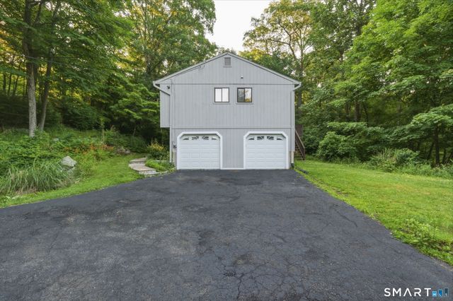 518 Bennetts Farm Road, Ridgefield, CT 06877