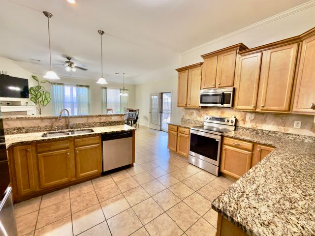 4646 NOB HILL DR, Bartlett, TN 38002