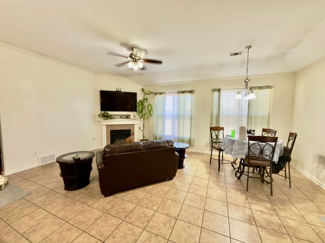 4646 NOB HILL DR, Bartlett, TN 38002