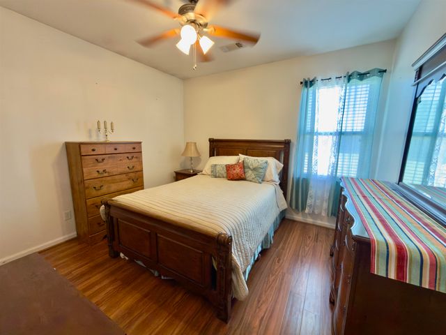 4646 NOB HILL DR, Bartlett, TN 38002