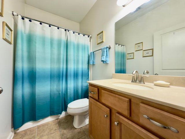 4646 NOB HILL DR, Bartlett, TN 38002