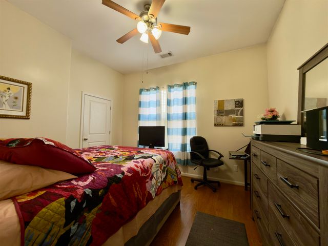 4646 NOB HILL DR, Bartlett, TN 38002