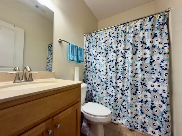 4646 NOB HILL DR, Bartlett, TN 38002