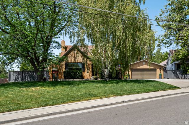 1809 E GUNDERSON LN, Holladay, UT 84124