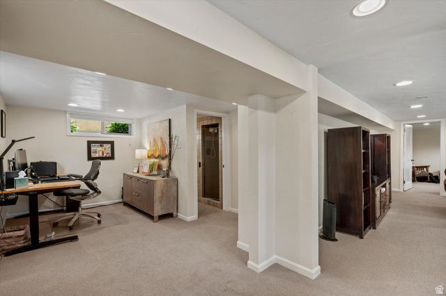 1809 E GUNDERSON LN, Holladay, UT 84124