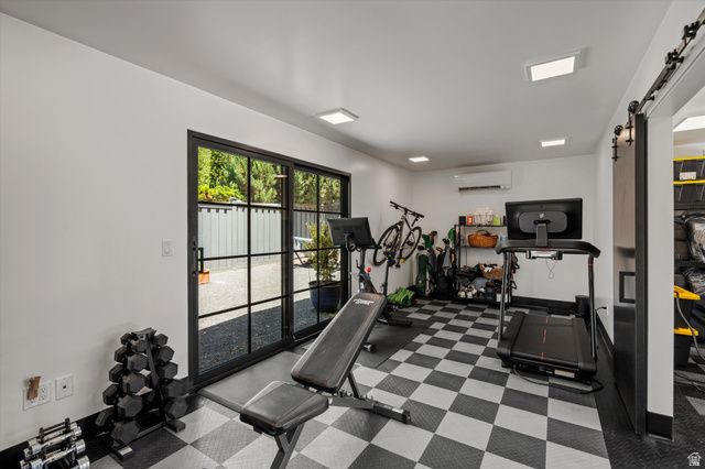 1809 E GUNDERSON LN, Holladay, UT 84124