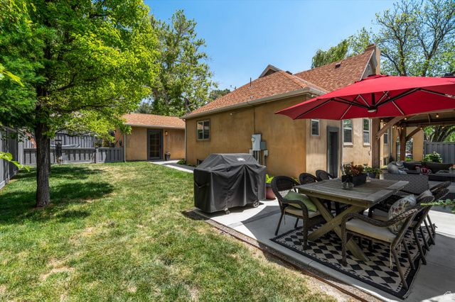 1809 E GUNDERSON LN, Holladay, UT 84124
