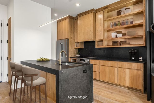 905 SE 4th Street 206, Bentonville, AR 72712