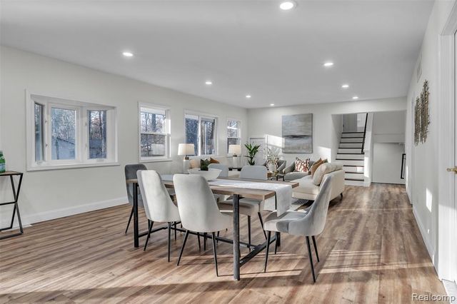 8165 Leonard Drive, Holly, MI 48442