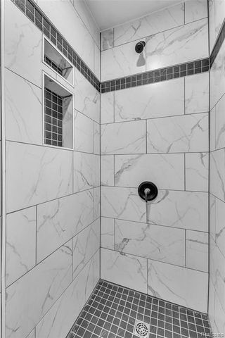 8165 Leonard Drive, Holly, MI 48442