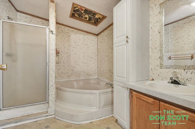 3567 Hollyfield Drive, Cedar Springs, MI 49319