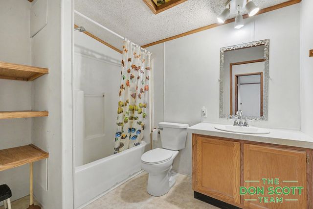 3567 Hollyfield Drive, Cedar Springs, MI 49319