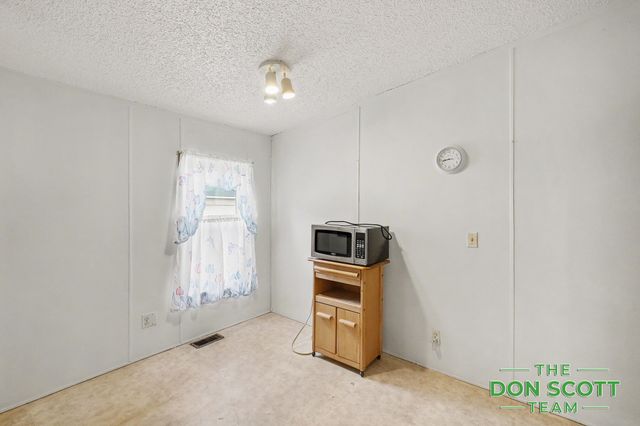3567 Hollyfield Drive, Cedar Springs, MI 49319