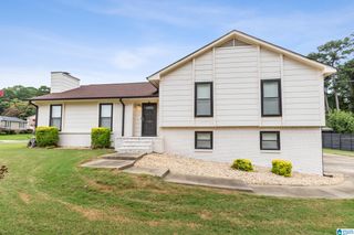 928 20TH AVENUE NW, Center Point, AL 35215