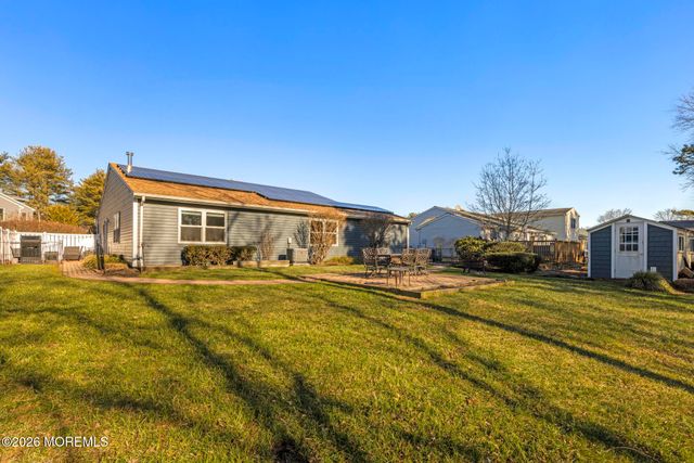 13 Cranberry Drive, Tinton Falls, NJ 07753