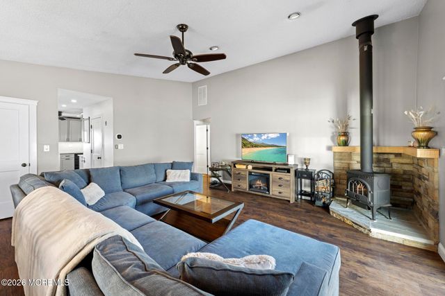 13 Cranberry Drive, Tinton Falls, NJ 07753