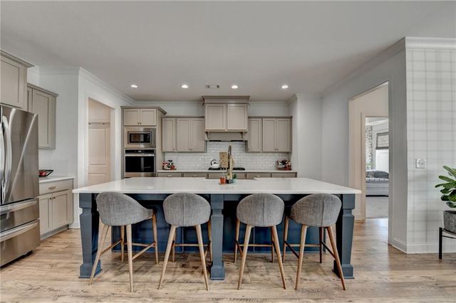 866 Champagne Lane, Hoschton, GA 30548