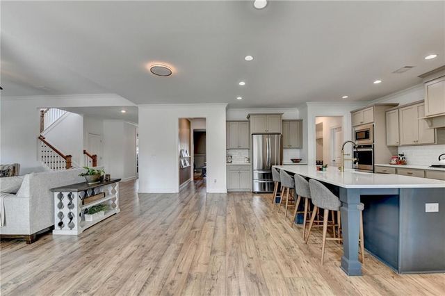 866 Champagne Lane, Hoschton, GA 30548