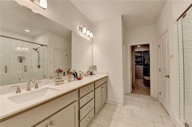 866 Champagne Lane, Hoschton, GA 30548