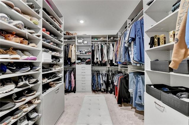 866 Champagne Lane, Hoschton, GA 30548